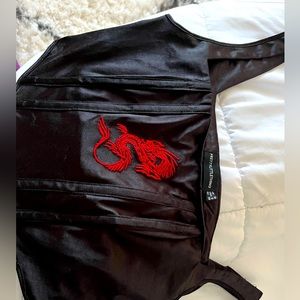 Pretty little things crop top black Chinese dragon cute